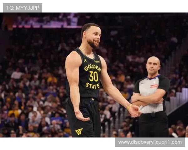 勇士八人上双仍败库里伤成隐忧